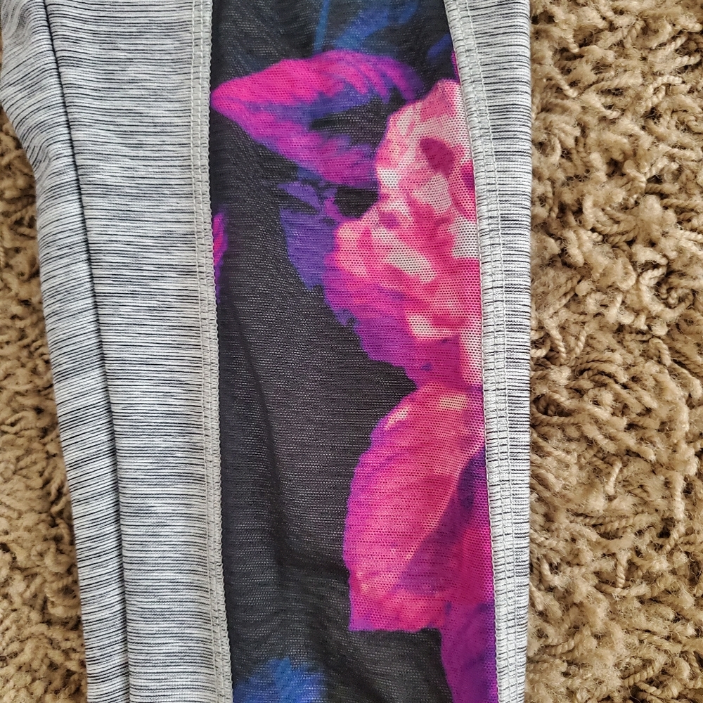 Pink workout leggings - Picture 3 of 3